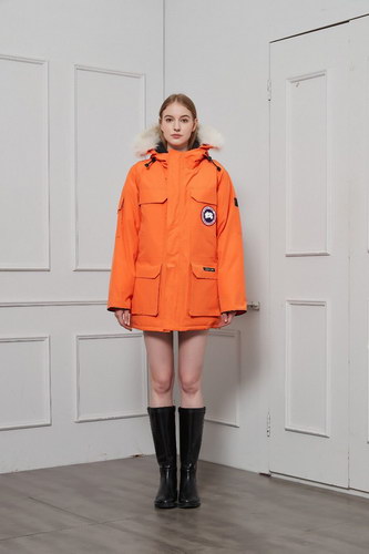 Canada Goose Coat(Women)-025