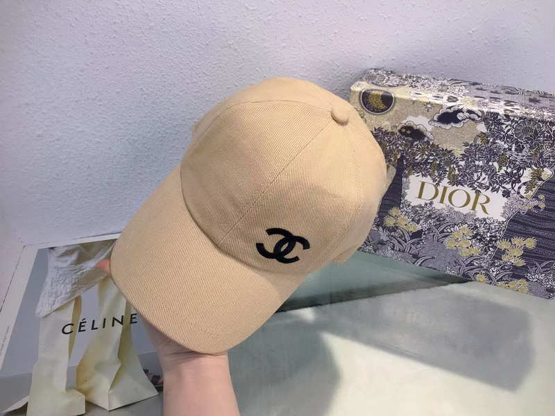 Chanel Cap-136