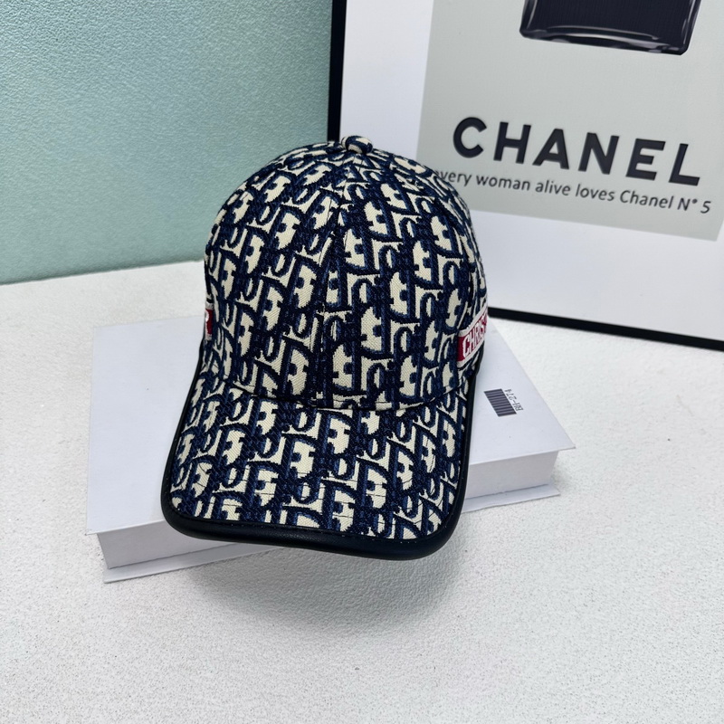 Dior Cap-335