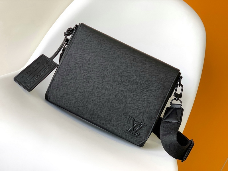 LV Handbags AAAA(Men)-155