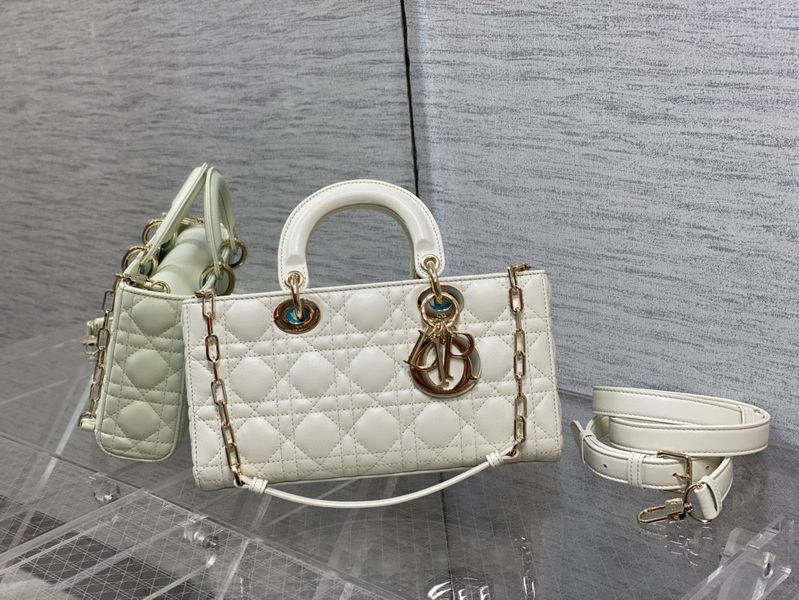 Dior Handbags AAA(Women)-612