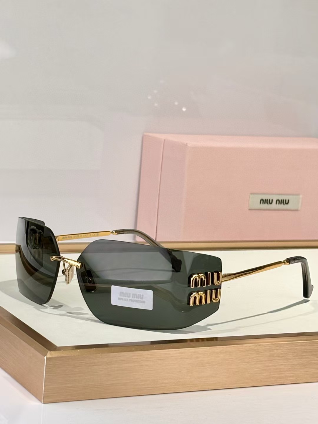 MiuMiu-1306