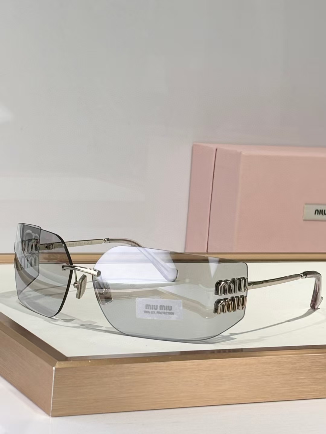 MiuMiu-1302
