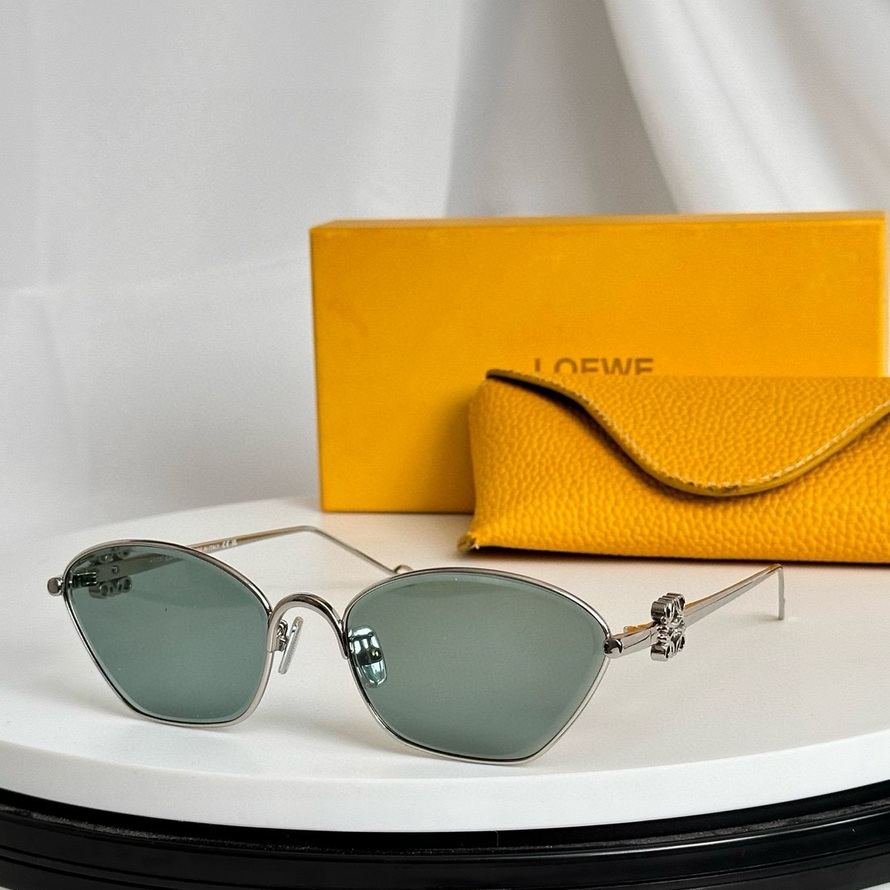 LOEWE Sunglasses(AAAA)-856