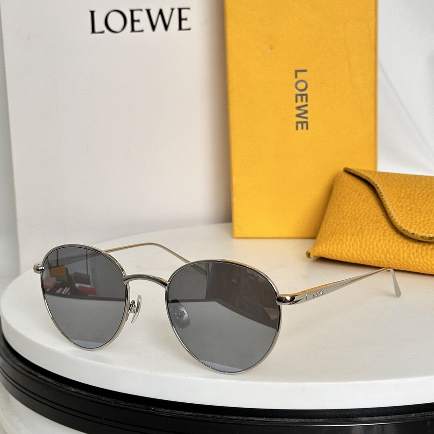 LOEWE Sunglasses(AAAA)-822