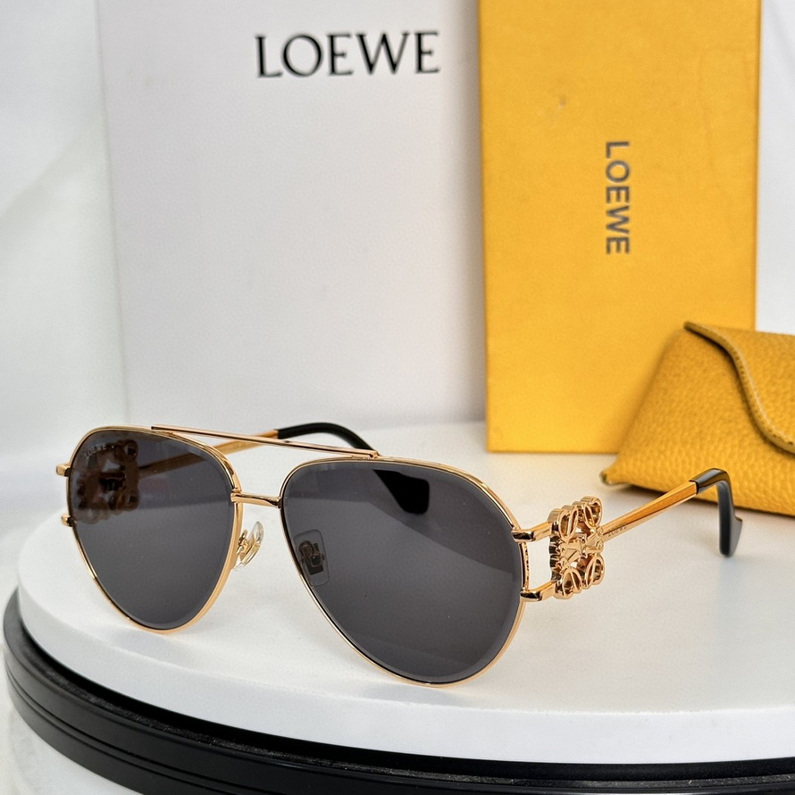 LOEWE Sunglasses(AAAA)-821