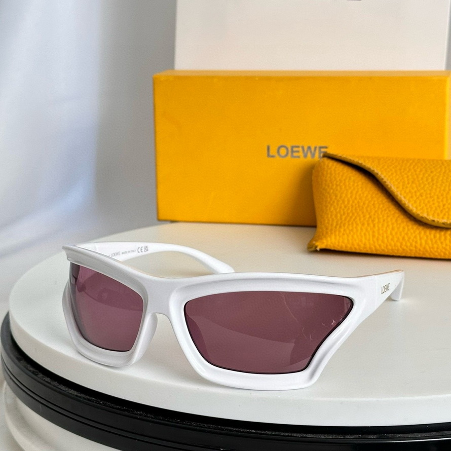 LOEWE Sunglasses(AAAA)-812