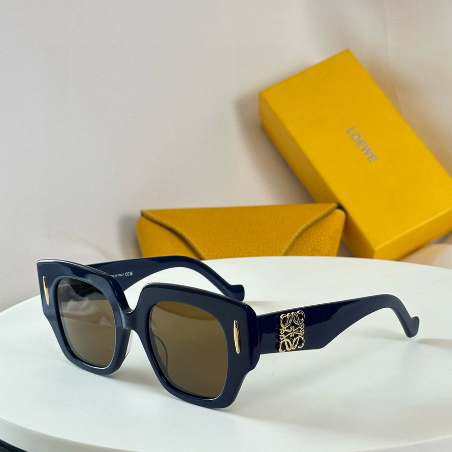 LOEWE Sunglasses(AAAA)-805