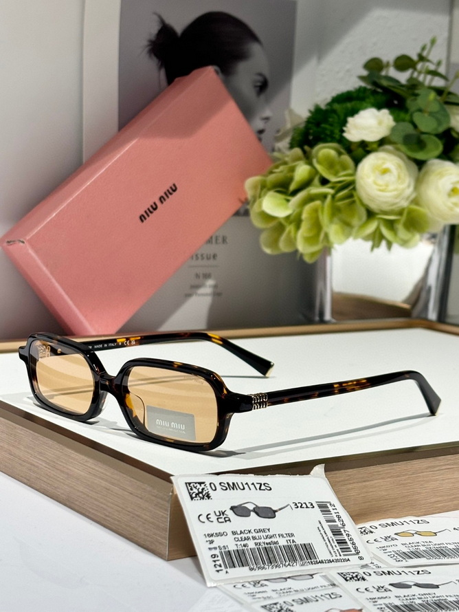 MiuMiu Sunglasses(AAAA)-692