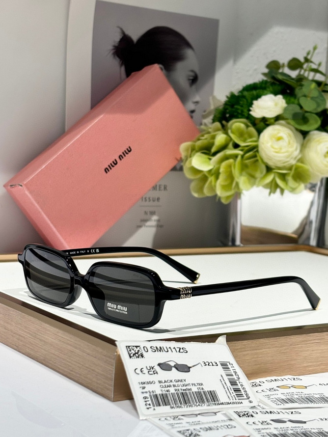 MiuMiu Sunglasses(AAAA)-690