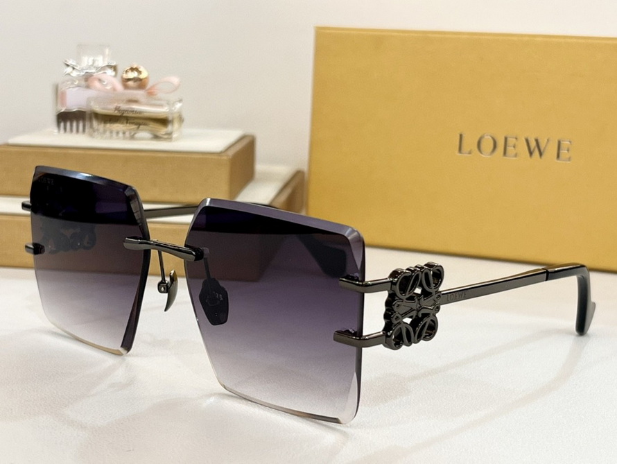 LOEWE Sunglasses(AAAA)-780