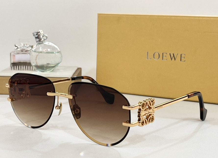 LOEWE Sunglasses(AAAA)-772