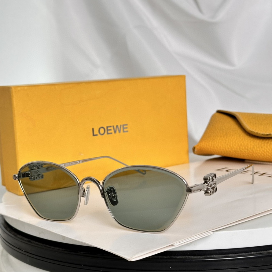 LOEWE Sunglasses(AAAA)-759