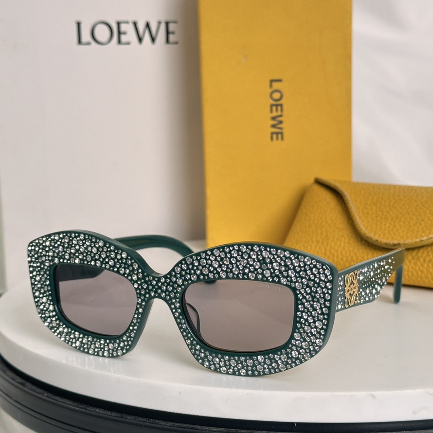 LOEWE Sunglasses(AAAA)-728