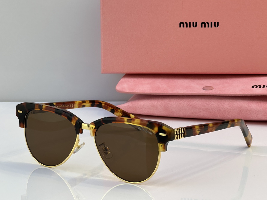 MiuMiu Sunglasses(AAAA)-557
