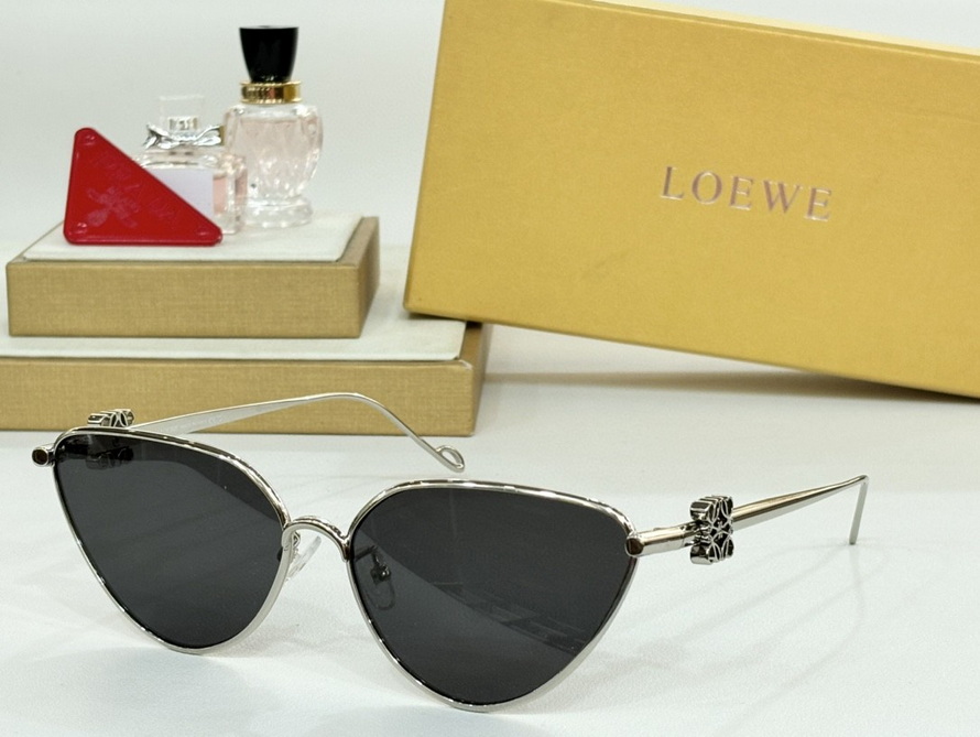 LOEWE Sunglasses(AAAA)-714