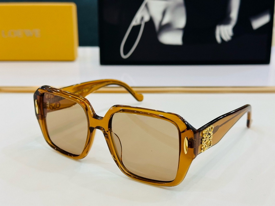 LOEWE Sunglasses(AAAA)-711