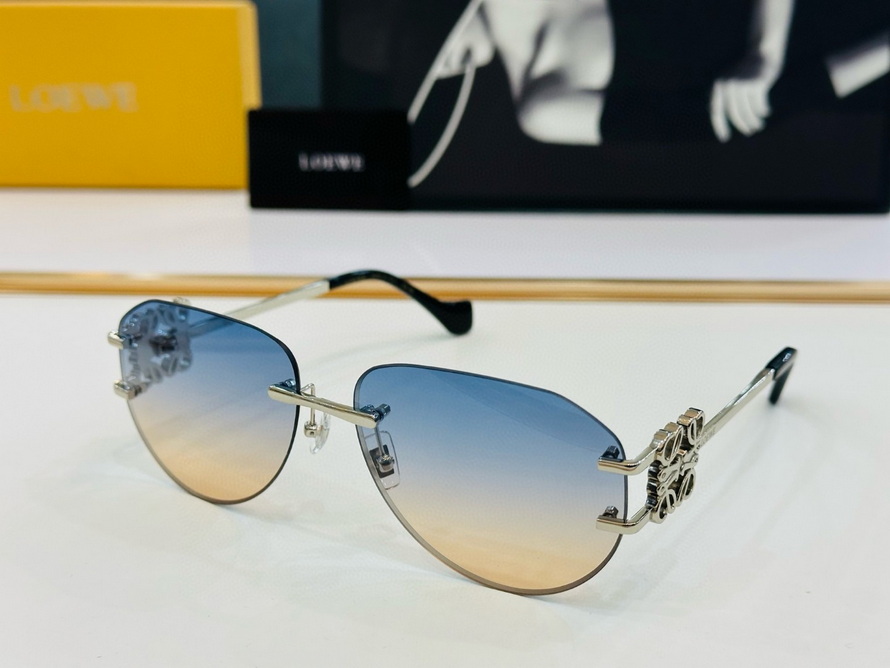 LOEWE Sunglasses(AAAA)-705