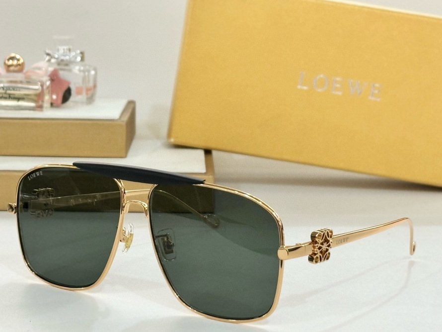 LOEWE Sunglasses(AAAA)-679