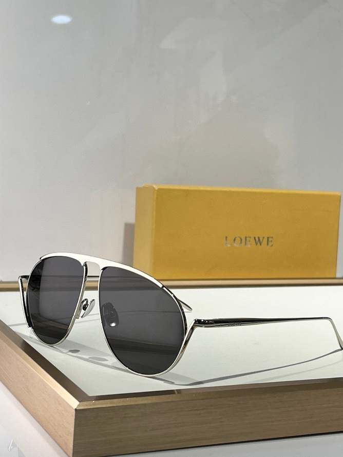 LOEWE Sunglasses(AAAA)-675
