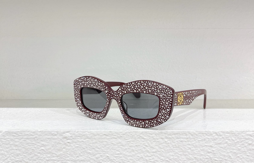 LOEWE Sunglasses(AAAA)-667