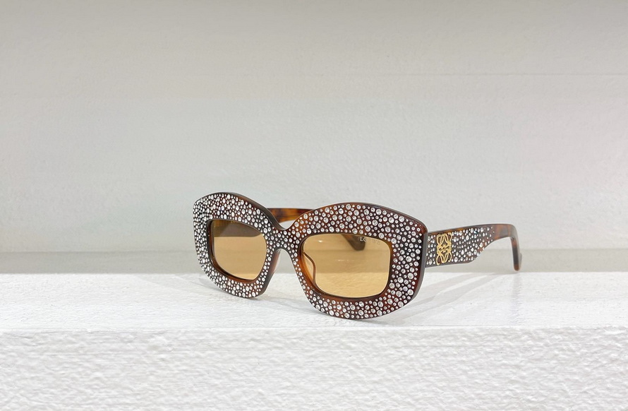 LOEWE Sunglasses(AAAA)-664