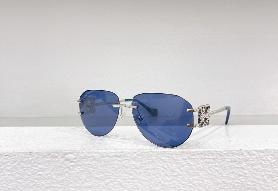 LOEWE Sunglasses(AAAA)-660