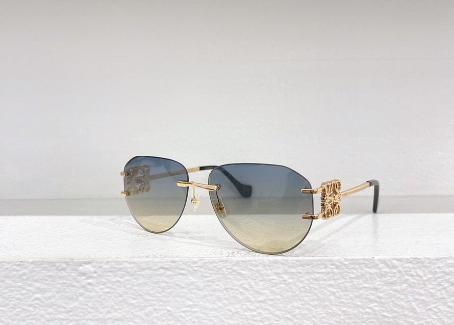 LOEWE Sunglasses(AAAA)-658