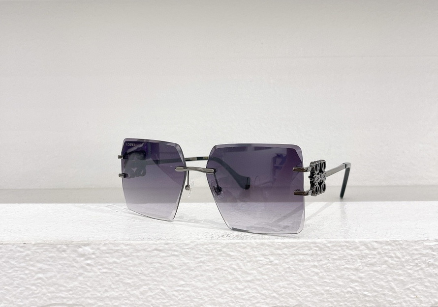 LOEWE Sunglasses(AAAA)-653