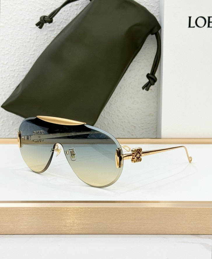 LOEWE Sunglasses(AAAA)-629