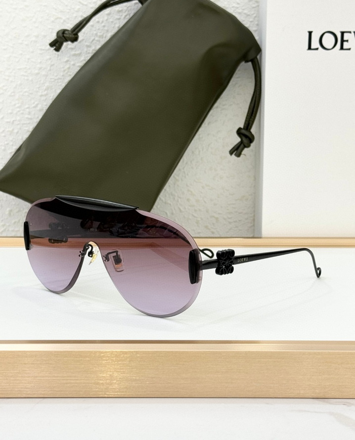 LOEWE Sunglasses(AAAA)-628