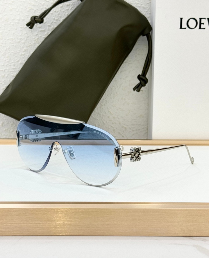 LOEWE Sunglasses(AAAA)-624