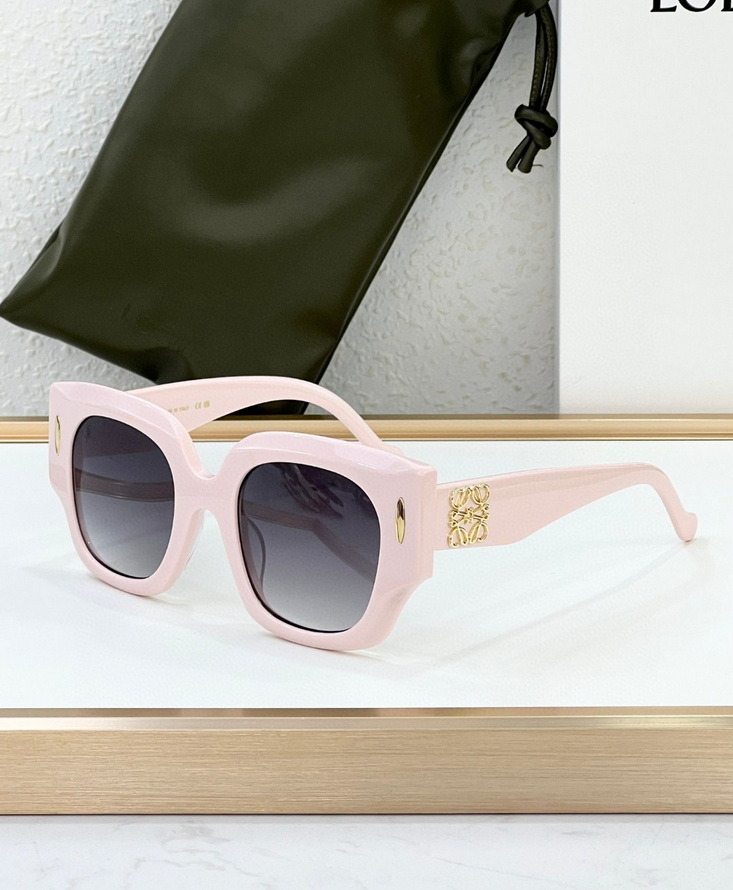 LOEWE Sunglasses(AAAA)-579