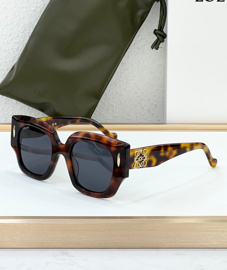 LOEWE Sunglasses(AAAA)-577