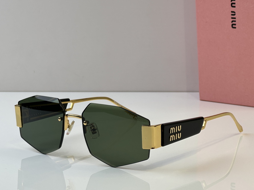 MiuMiu Sunglasses(AAAA)-386