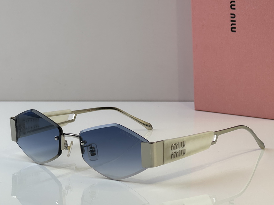 MiuMiu Sunglasses(AAAA)-372