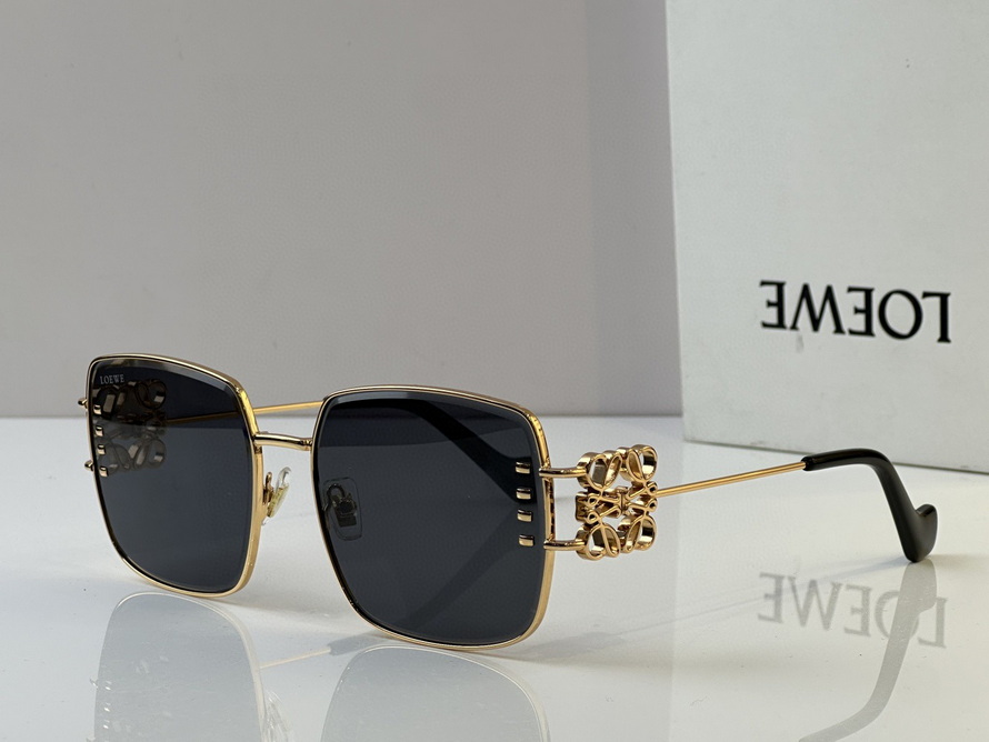 LOEWE Sunglasses(AAAA)-545