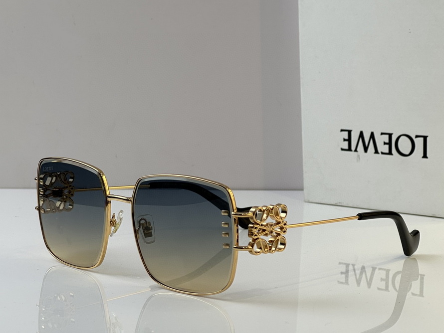 LOEWE Sunglasses(AAAA)-543