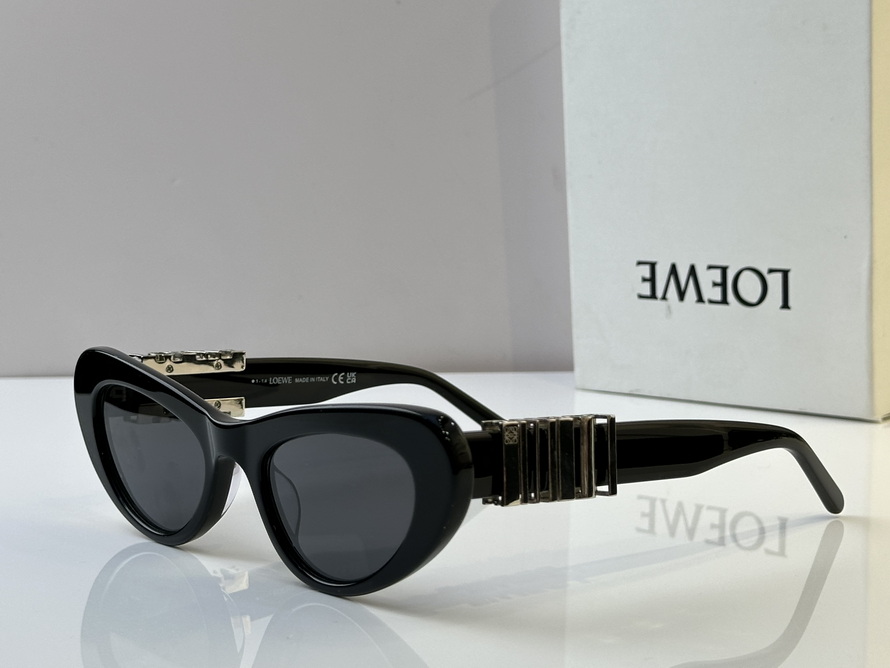LOEWE Sunglasses(AAAA)-530