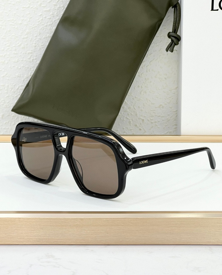 LOEWE Sunglasses(AAAA)-474