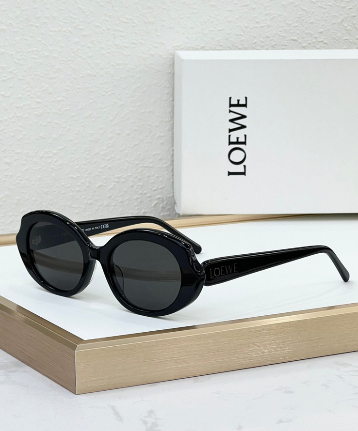 LOEWE Sunglasses(AAAA)-472