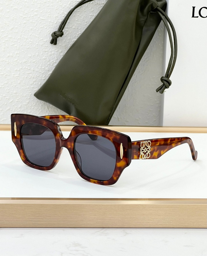LOEWE Sunglasses(AAAA)-456