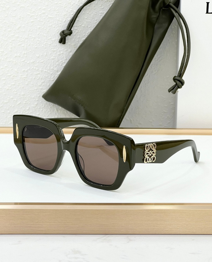 LOEWE Sunglasses(AAAA)-455