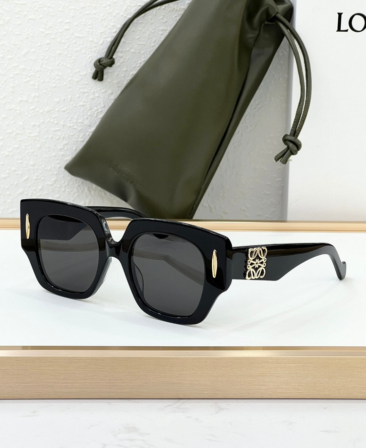LOEWE Sunglasses(AAAA)-454