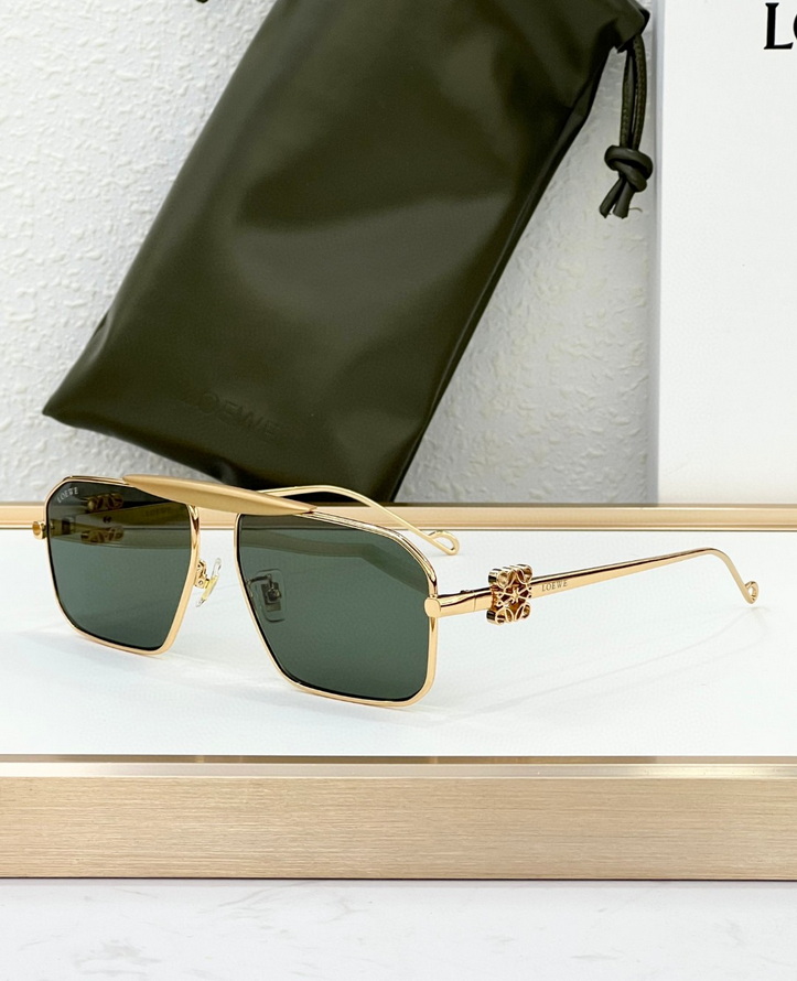 LOEWE Sunglasses(AAAA)-447