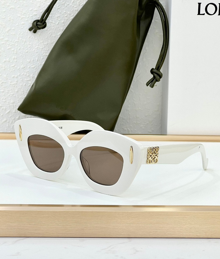 LOEWE Sunglasses(AAAA)-445