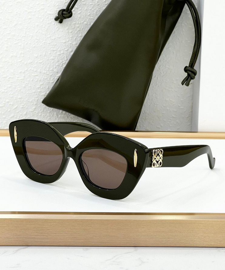 LOEWE Sunglasses(AAAA)-441