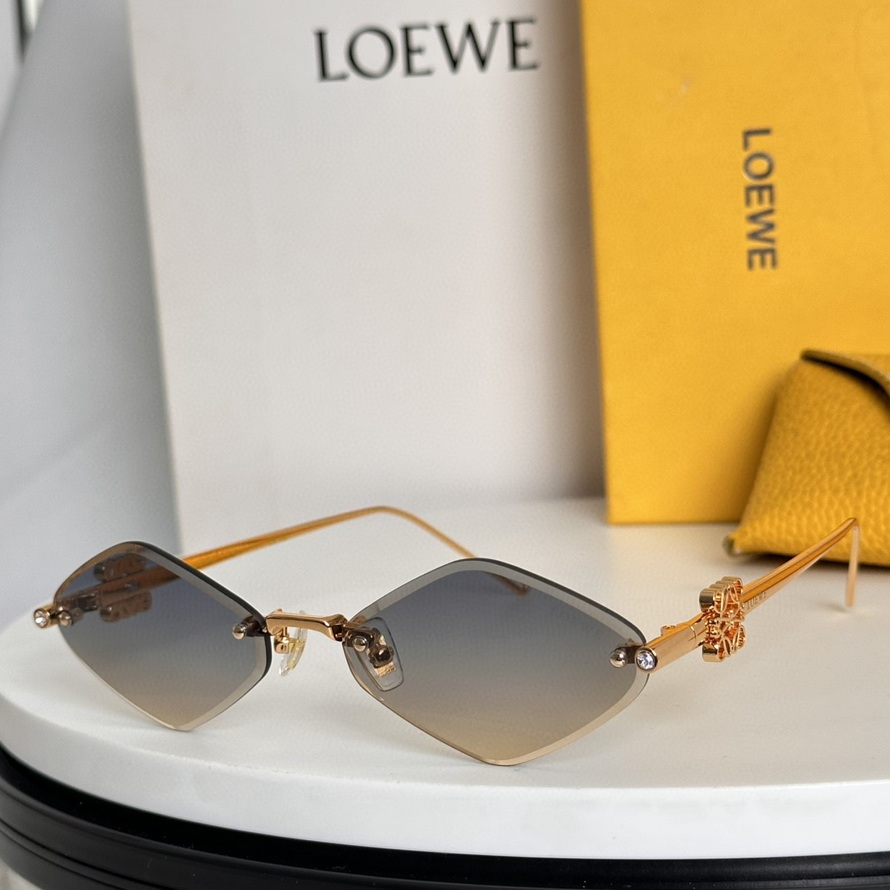 LOEWE Sunglasses(AAAA)-417