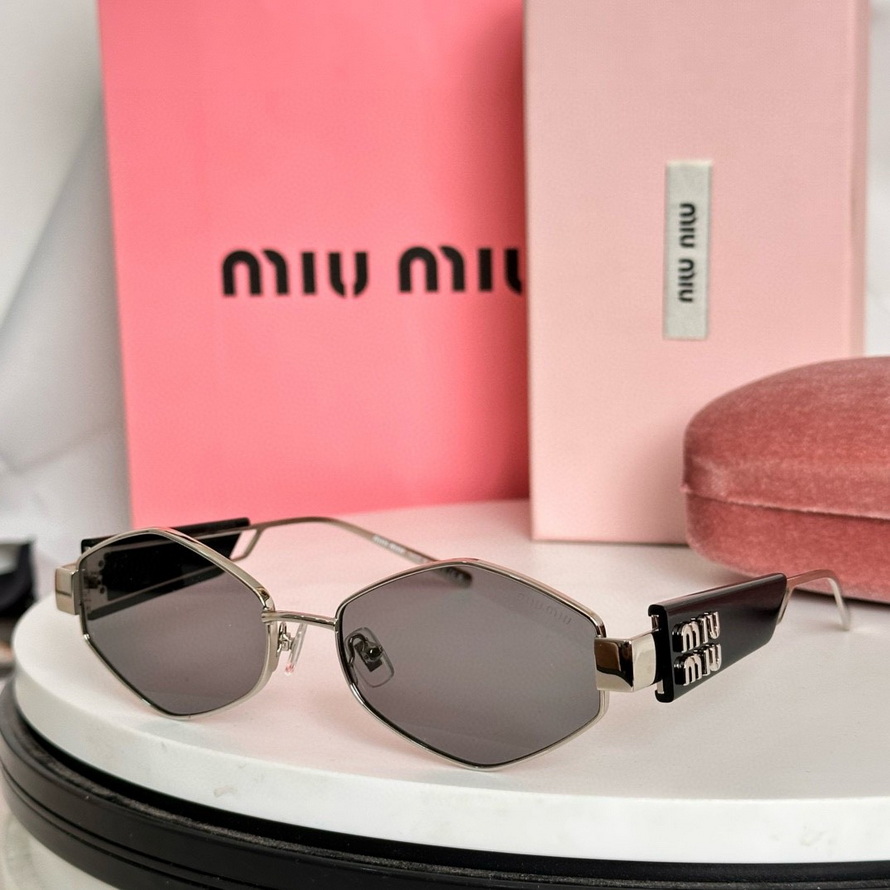 MiuMiu Sunglasses(AAAA)-018
