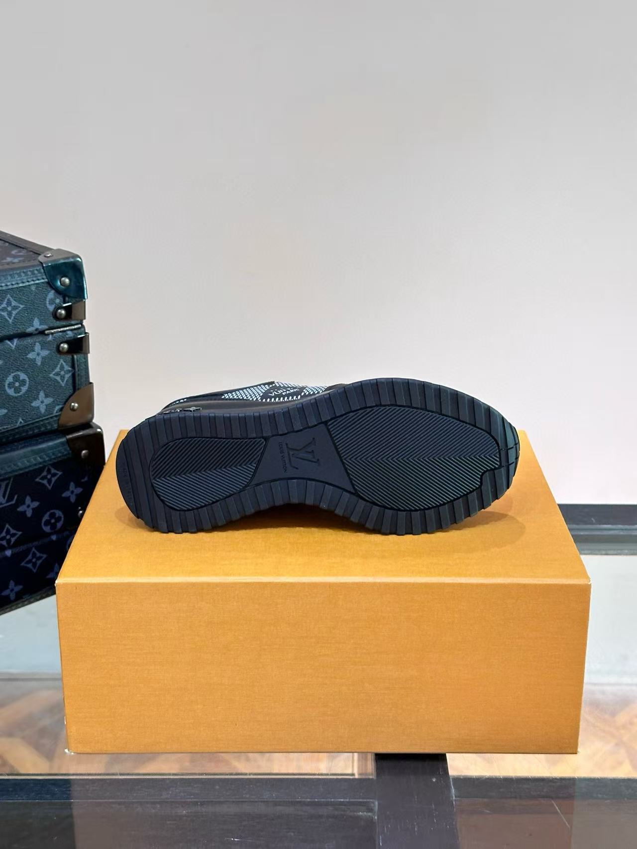 LV Shoes(AAA)-1235